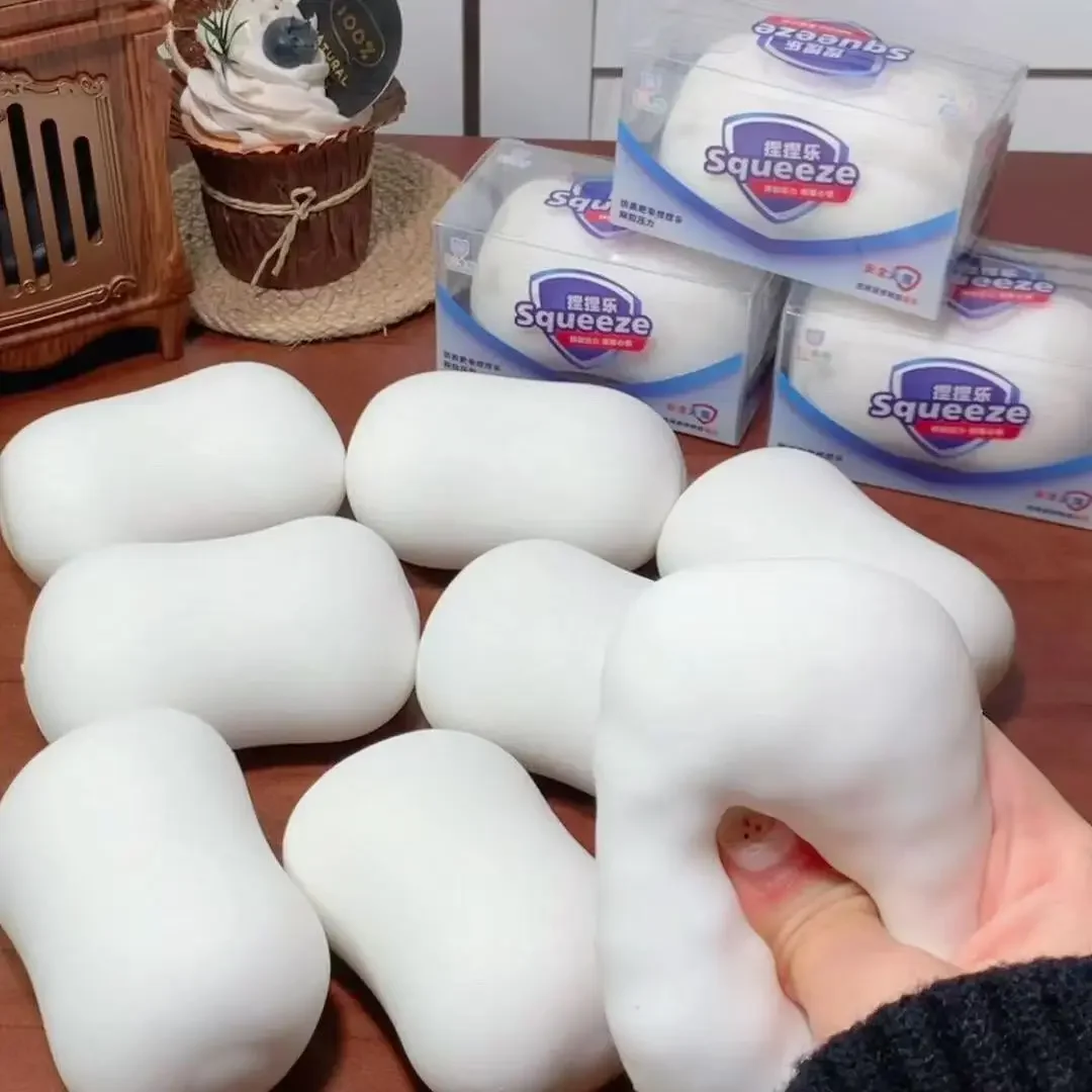 「クランチスクイッシー・ブラインドボックス」、アソートのマン - Curtain Curtain のレビューと価格