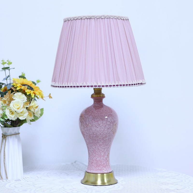 景徳鎮製の陶器製花瓶型デスクランプ。中国の高級感あふれる寝室 - Vase Decor のレビューと価格